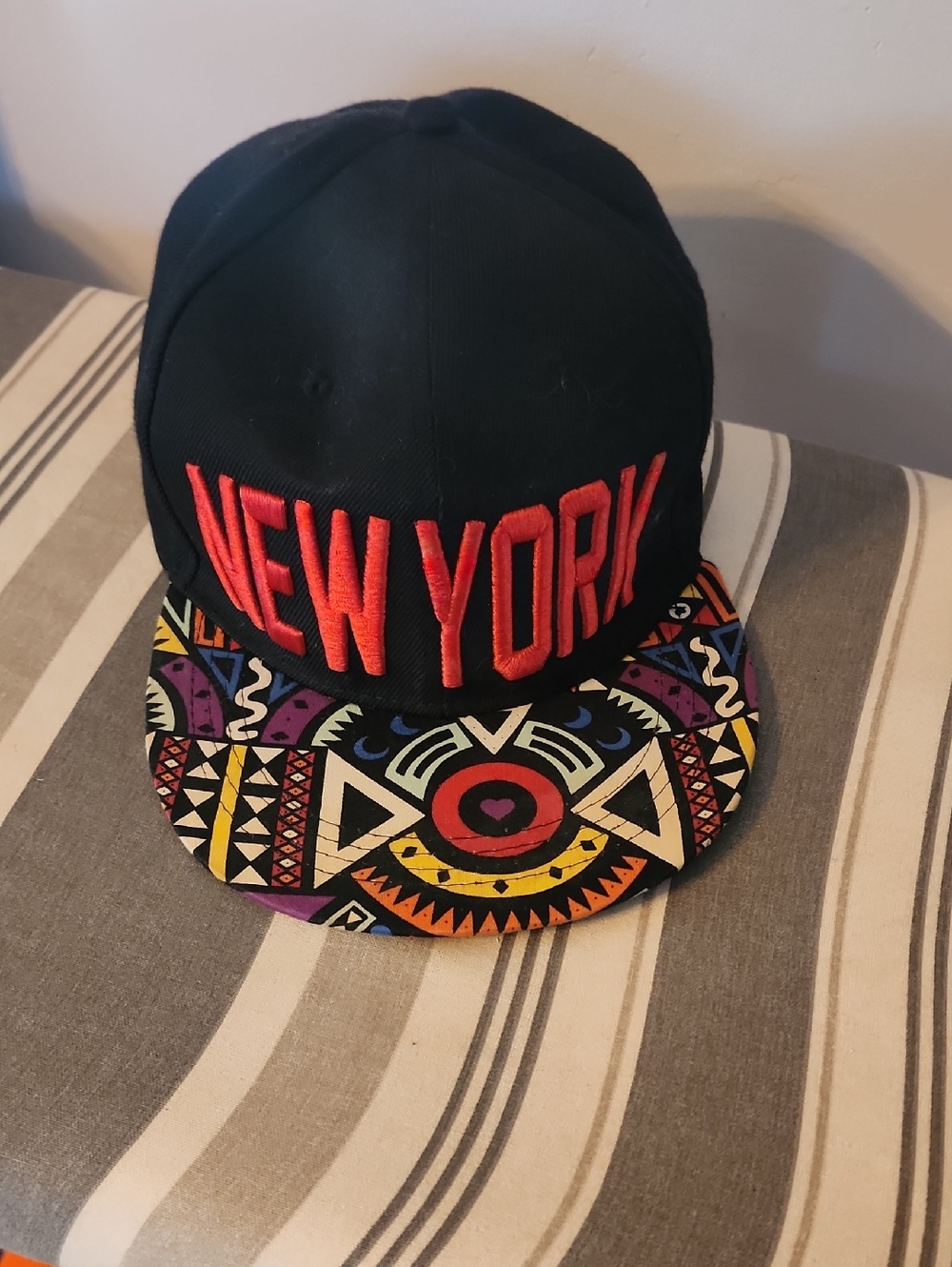 Black 'NEW YORK' Snapback Hat with Colorful Geometric Brim